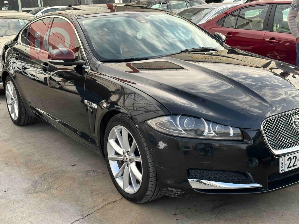 Jaguar XF